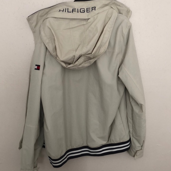 tommy hilfiger rain//snow//wind breaker jacket - Picture 2 of 2